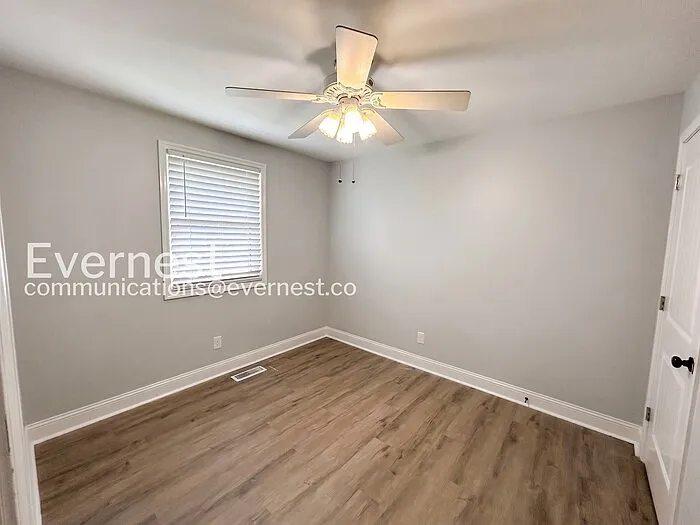 1667 Melody Ln — Photo 13