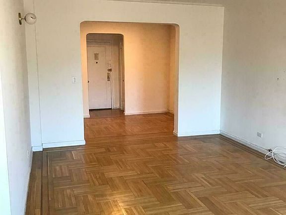 3rd image of 200 Haven Ave #Kp4