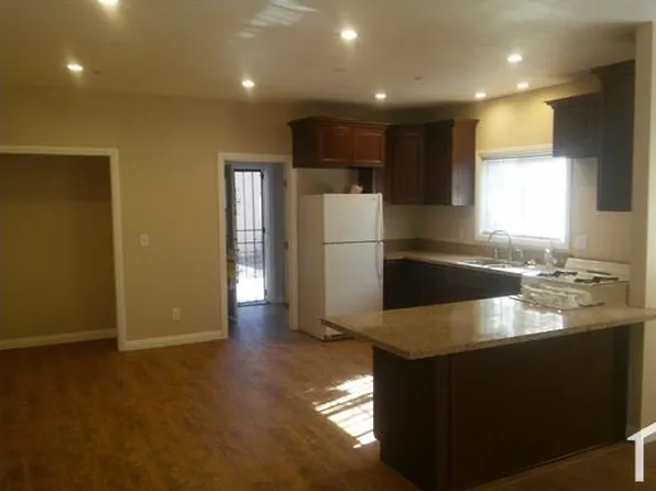 2056 E 120th St, Los Angeles, CA 90059