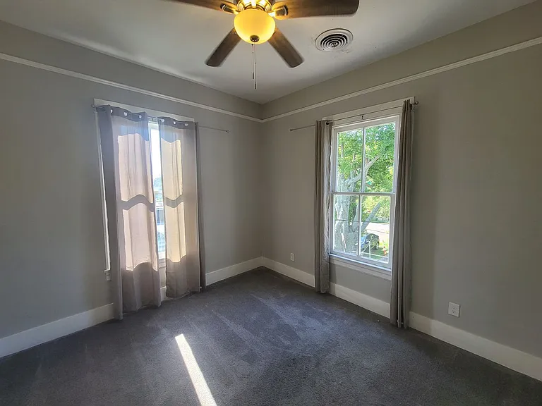 3919 Avenue O — Photo 17