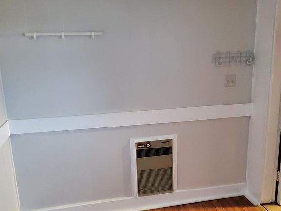 3rd image of 59 Central St Floor 2