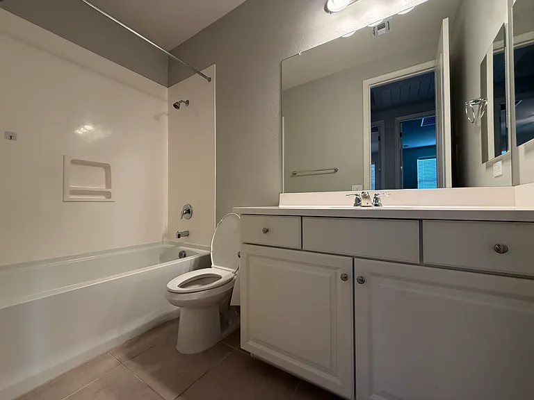 4138 E Jones St — Photo 33