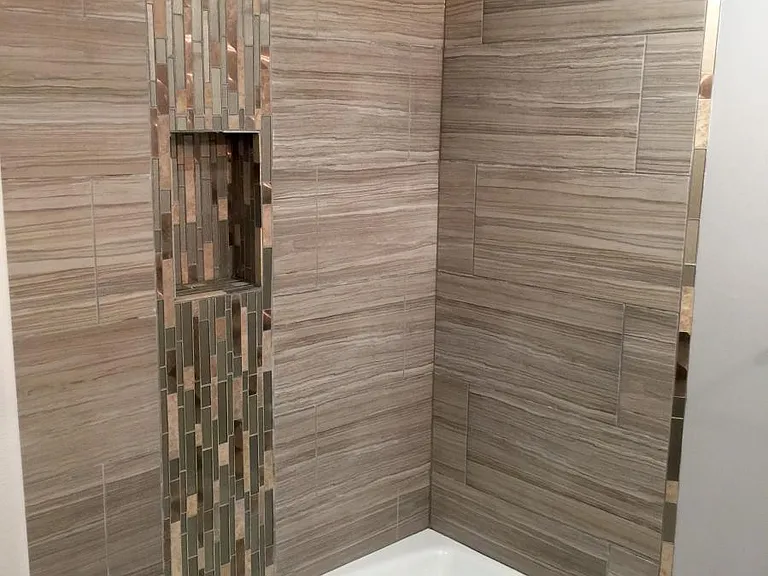 shower/tub combo