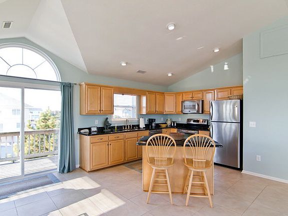 5th image of 606 S Anderson Boulevard