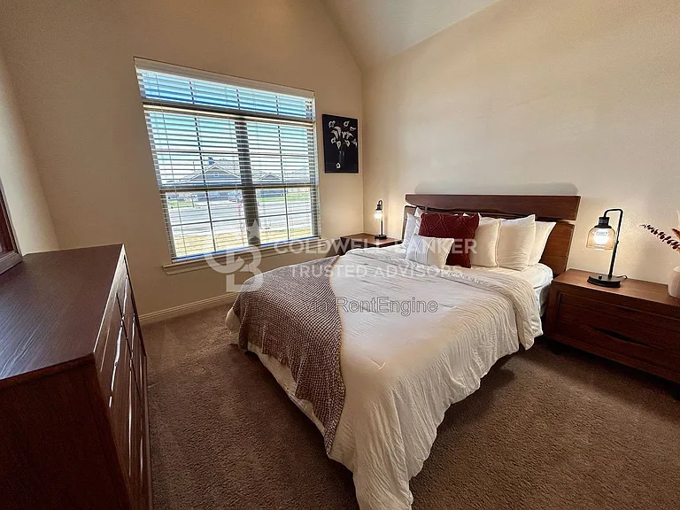 10317 Vernon Dr — Photo 19