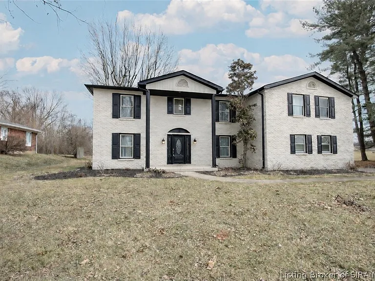 2413 Saint Andrews Rd — Photo 2