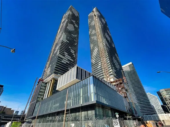 55 Cooper St, Toronto, ON