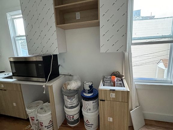 2nd image of 239 Halladay St APT 3L