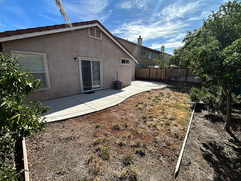 1145 Stonecrest Dr — Photo 21