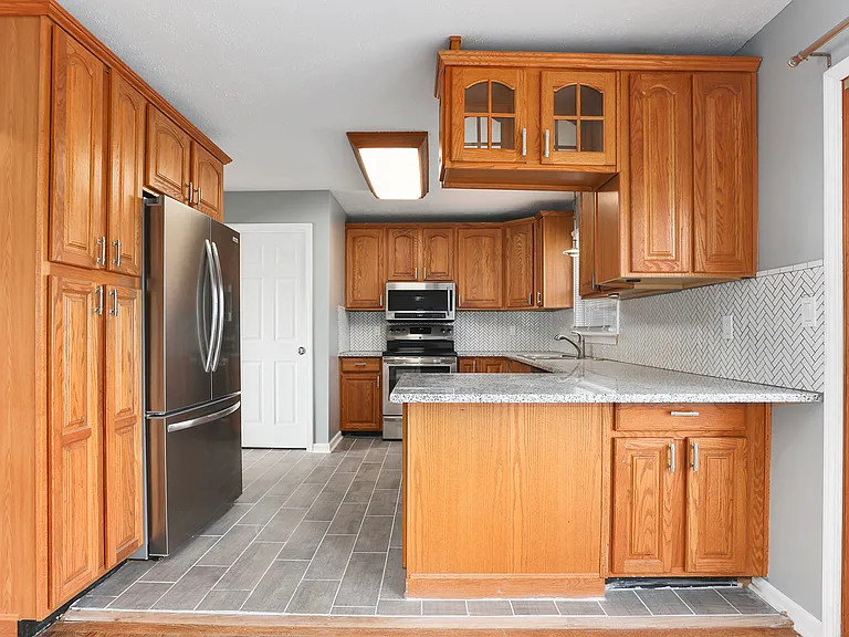 1306 SW 3rd St — Photo 8