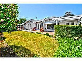 121 4th Ave photo 1