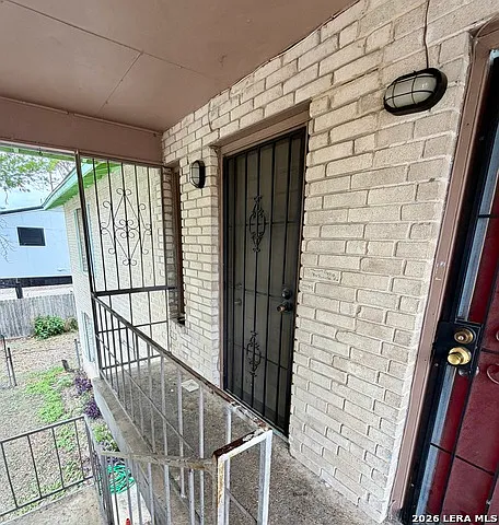 115 Victor St #4 — Photo 3