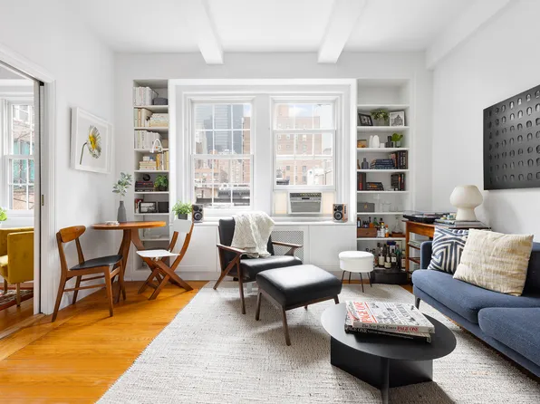 264 Lexington Avenue image 1 of 12