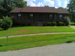 117 Bittersweet Ln, Radcliff, KY 40160