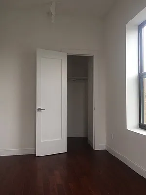 Rented by Bohemia Realty Group | media 19