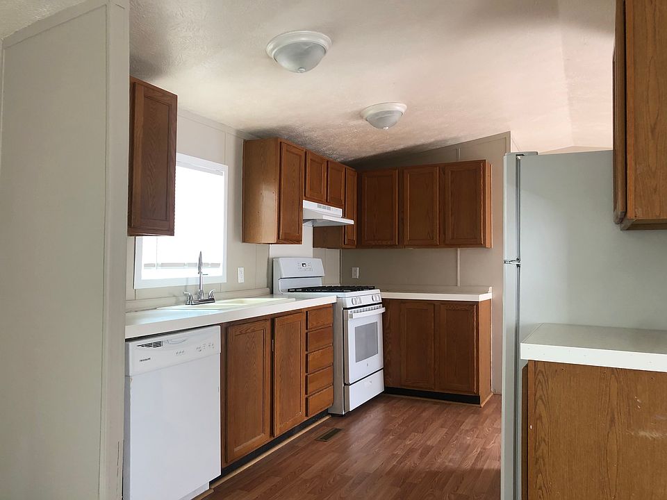 1st image of 77 Vevay Dr E