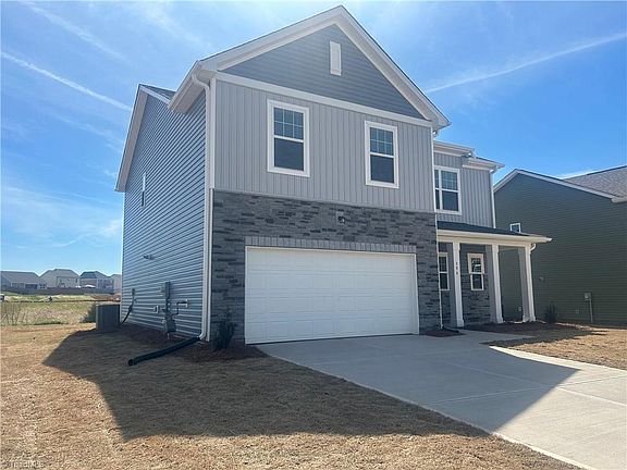 3rd image of 394 Shiloh Way