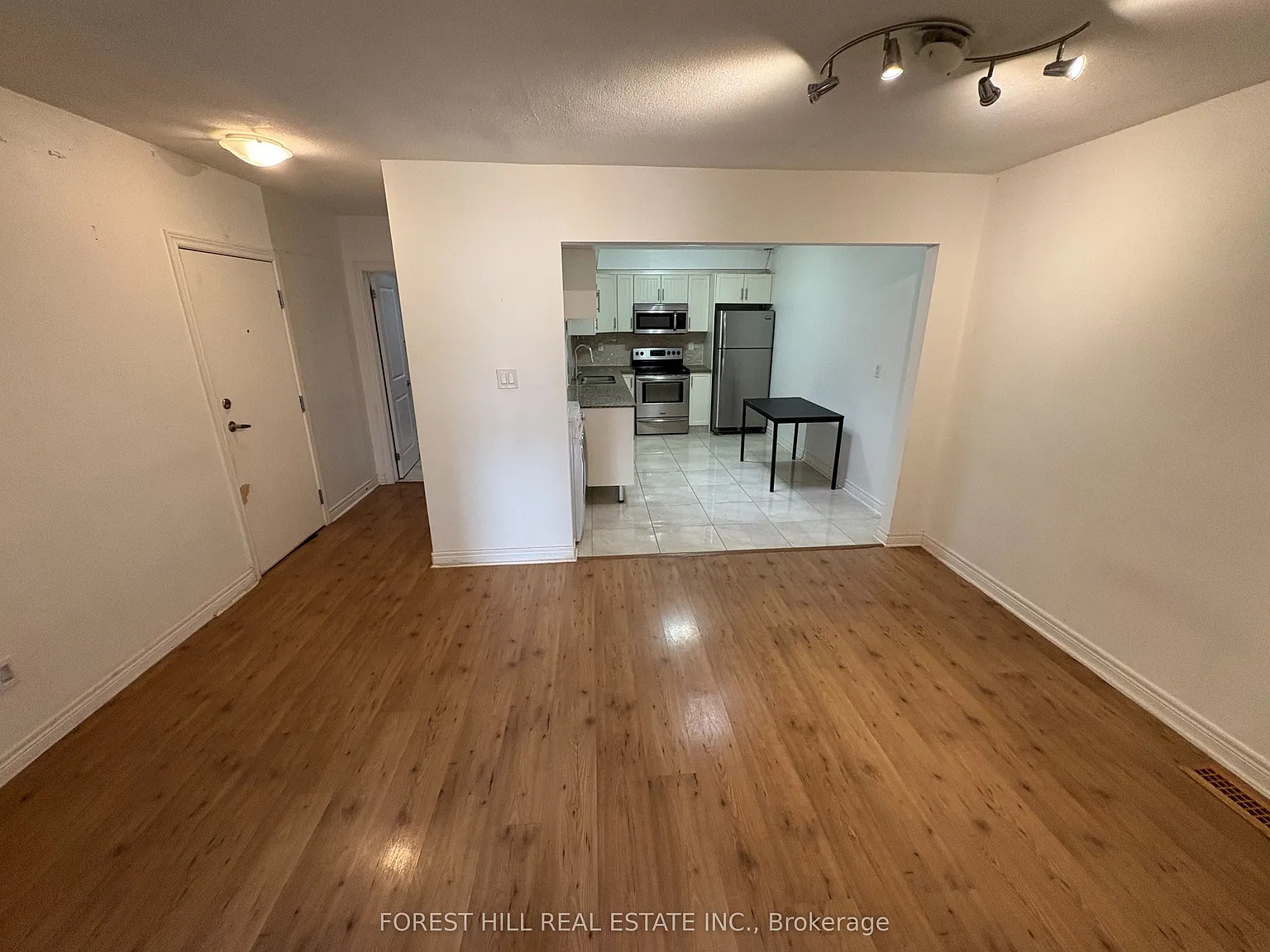 2 bed, $2,000 — Photo 2
