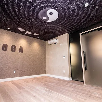 Rented by Nooklyn NYC LLC | media 117