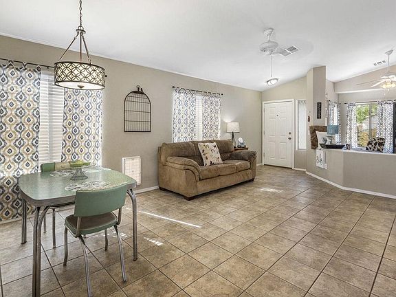4th image of 1342 E 10th Pl