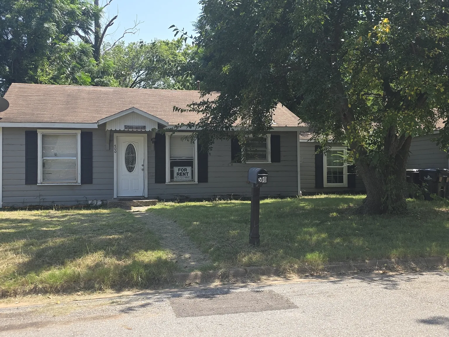500 W Burrell St, Denison, TX 75020 - 1 — Photo 1