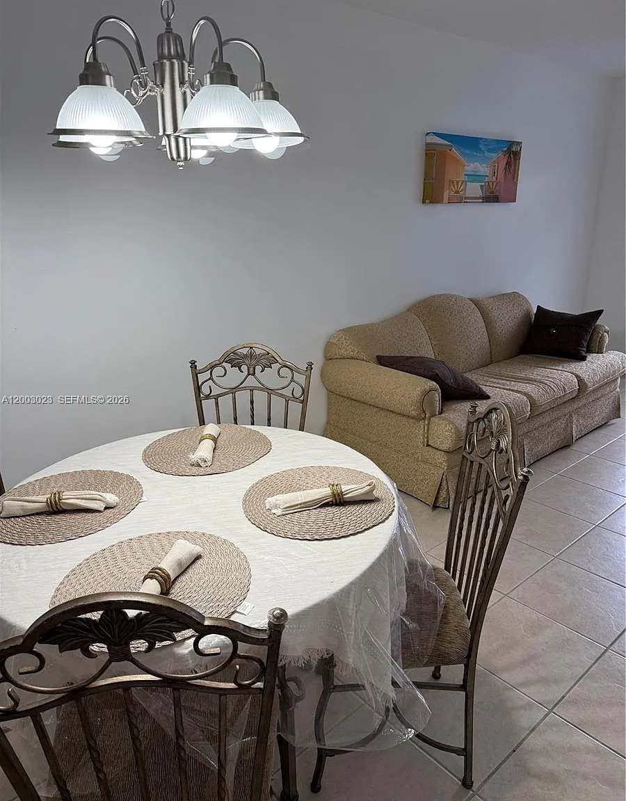 Prescott J Condo — Photo 1