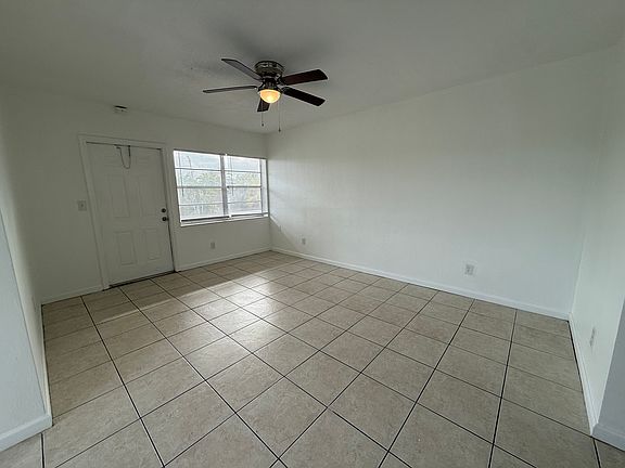 5th image of 925 NW 30th Ct APT 16