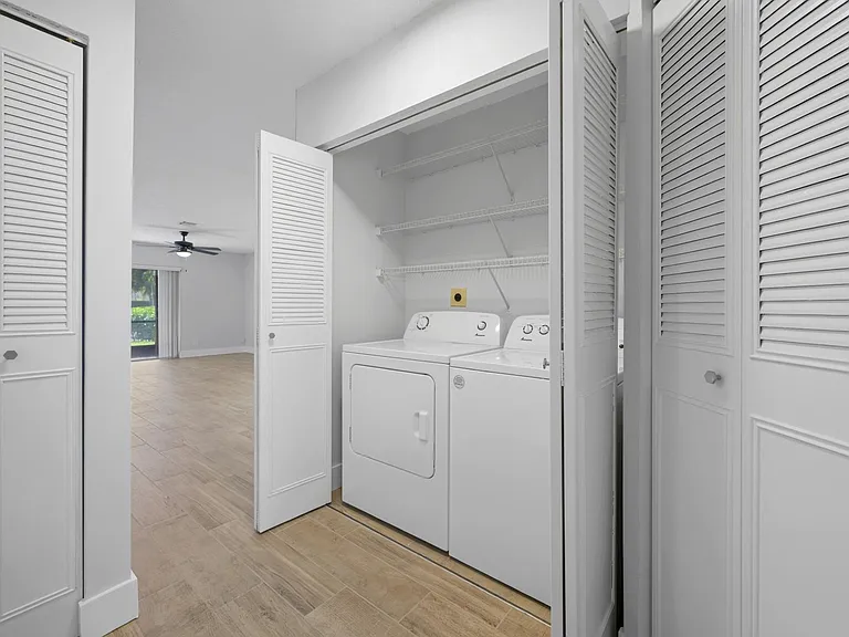 6371 Boca Cir — Photo 22