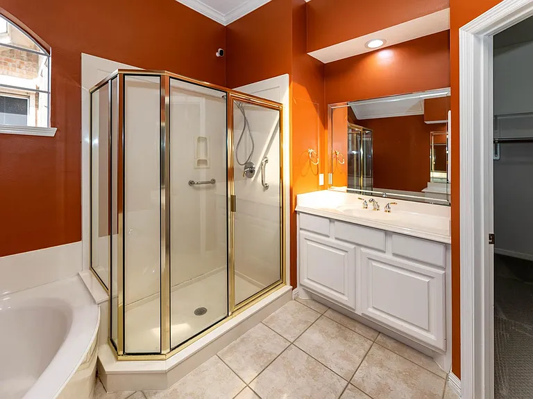 2435 Thorndon Park Ct — Photo 25