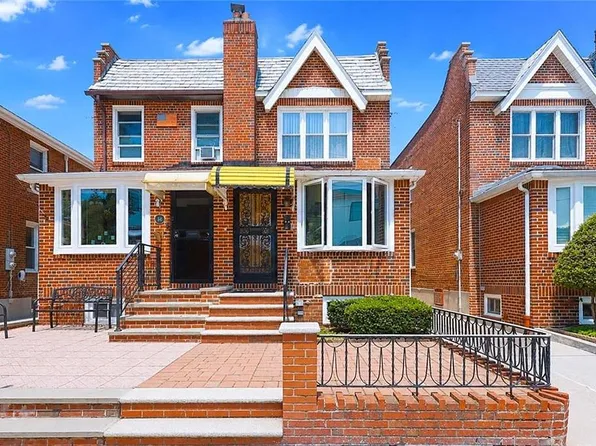 52 74th St, Brooklyn, NY 11209