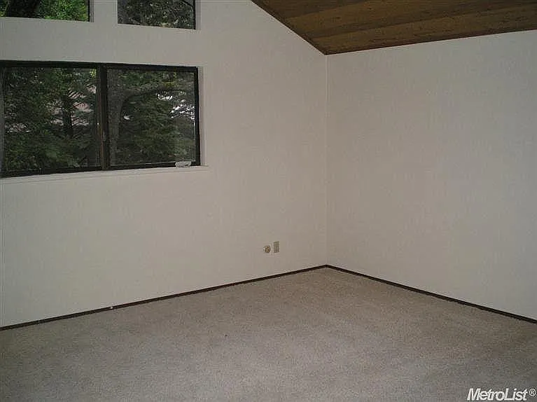 Downstairs bedroom 2