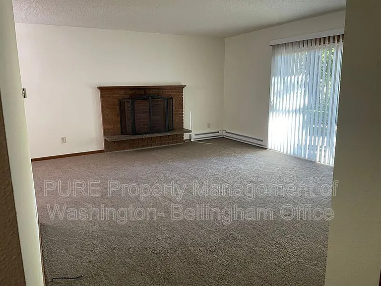 2502 E Sunset Dr — Photo 4