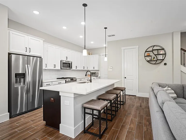 1411 Biondo Way — Photo 8