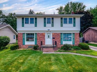 3112 Englewood Dr, Stow, OH 44224