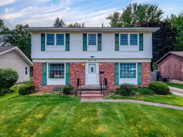 3112 Englewood Dr, Stow, OH 44224