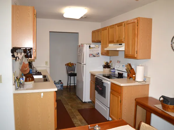 203 School Rd, Cottage Grove, WI 53527