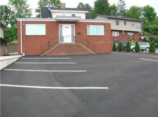 7409 University Blvd, Coraopolis, PA 15108