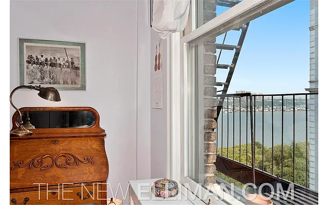 Sold by Douglas Elliman | media 8
