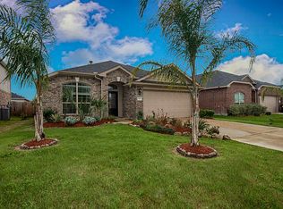 327 Sea Mist Ln, Bacliff, TX 77518