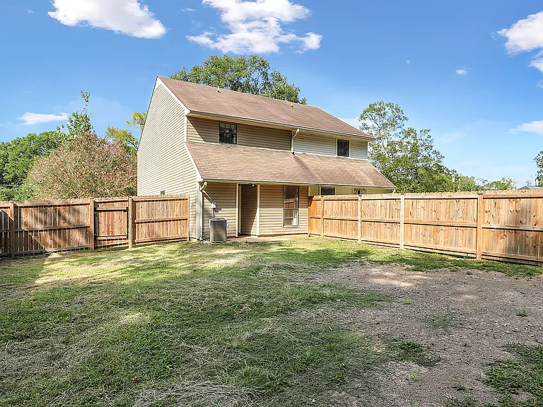 12822 Hodges Ln #105 — Photo 14
