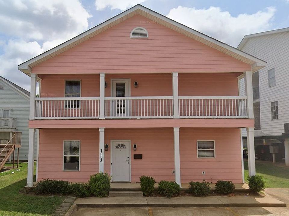 1st image of 1003 Oak Ave