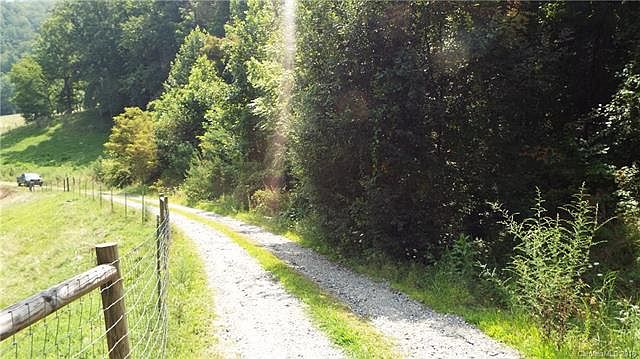 2nd image of 999999 Upper Flat Creek Rd