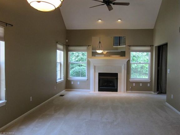 4th image of 707 Cranberry Ct