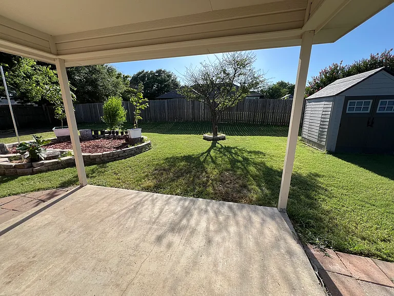 5009 Joseph Dr — Photo 33