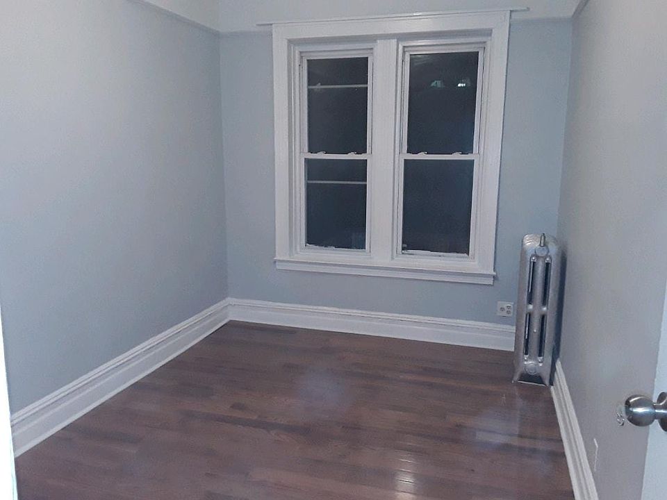 1st image of 963 E 216th St