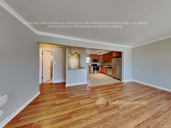 5th image of 1909 E 116th Ave