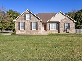 751 Isaac Dr, Clarksville, TN 37040
