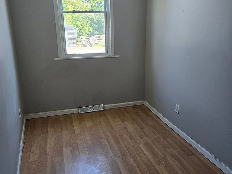 89 Elizabeth St — Photo 2