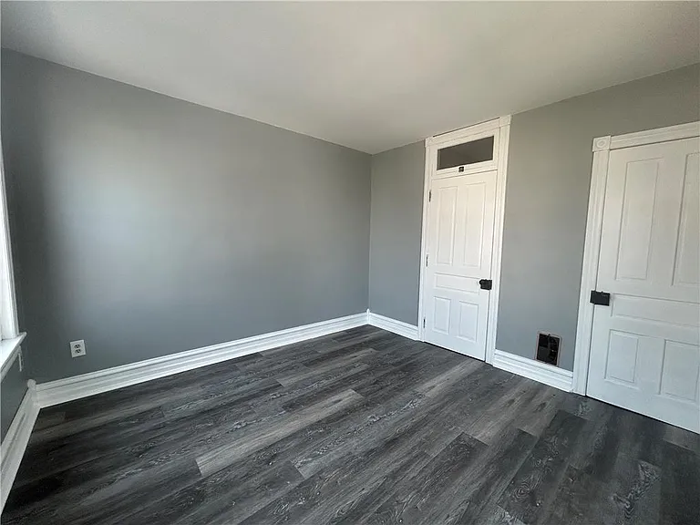 1724 Washington Ave — Photo 10