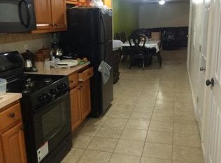 9226 195th Pl, Hollis, NY 11423